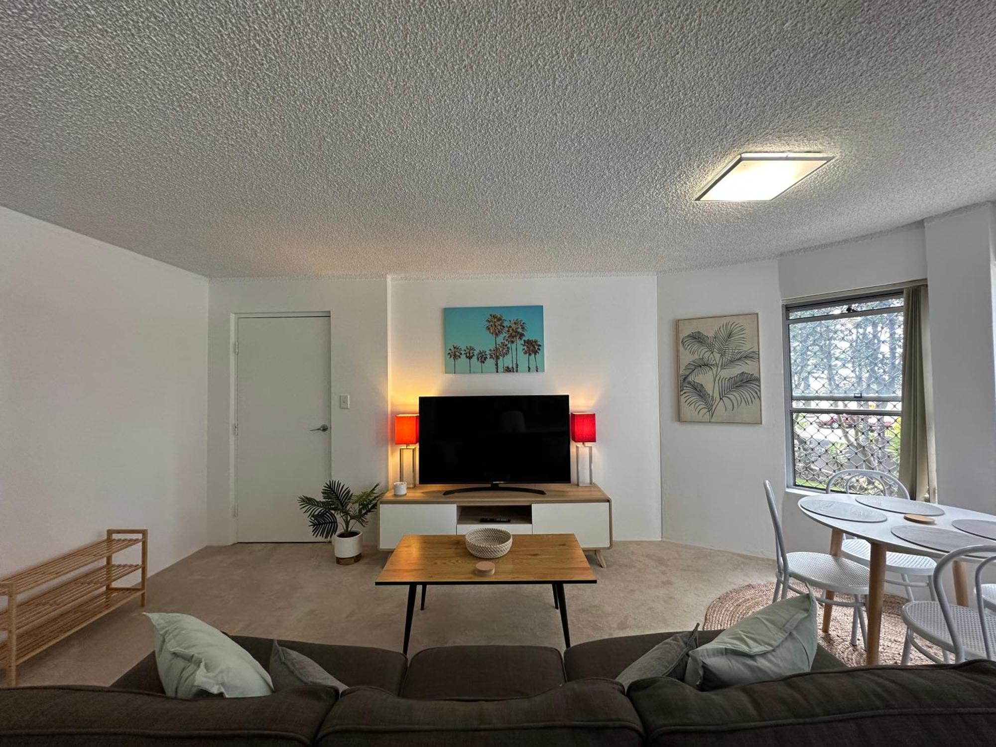 Meridian Tower Kirra Beach Coolangatta Exterior photo