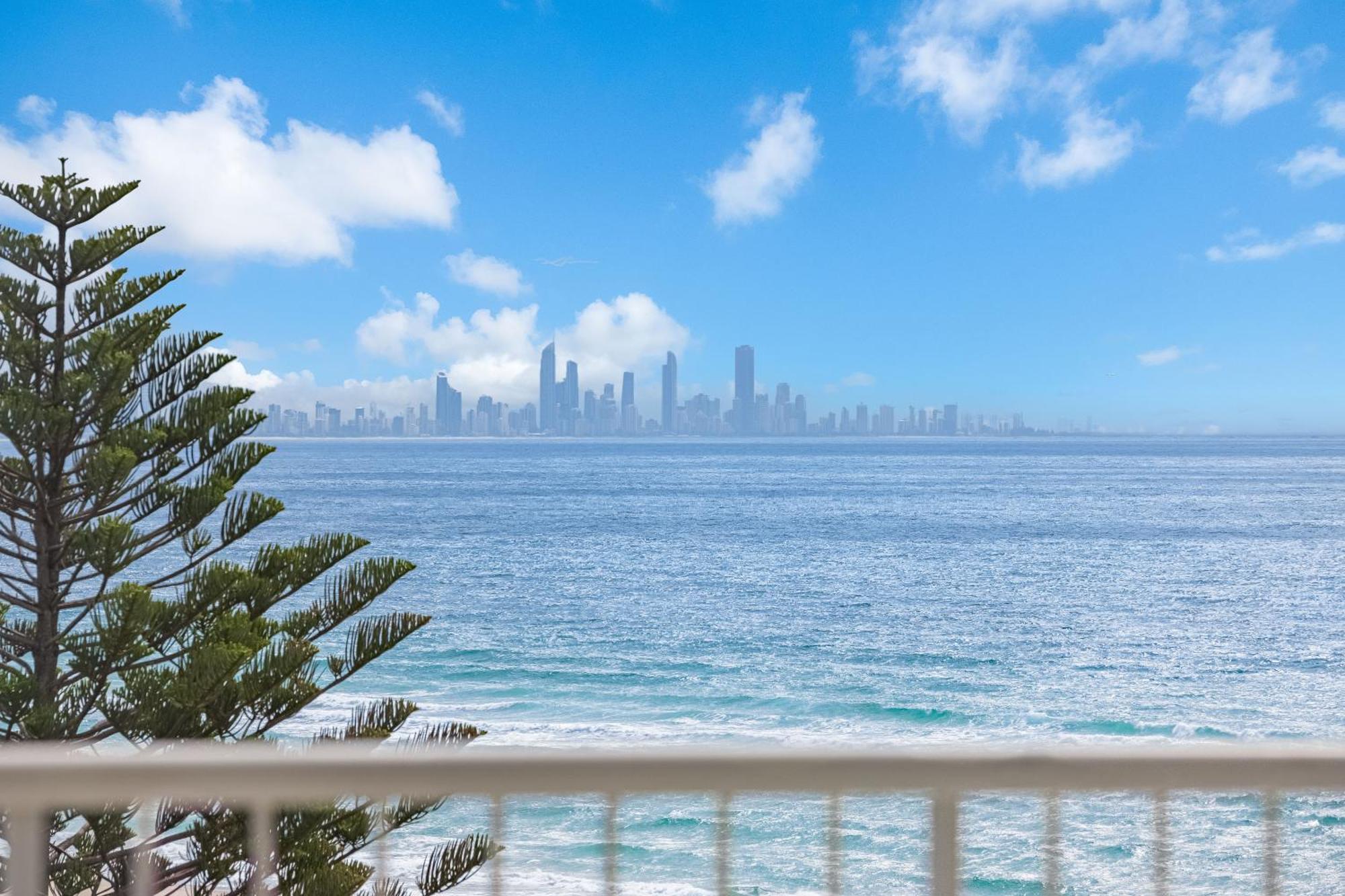 Meridian Tower Kirra Beach Coolangatta Exterior photo