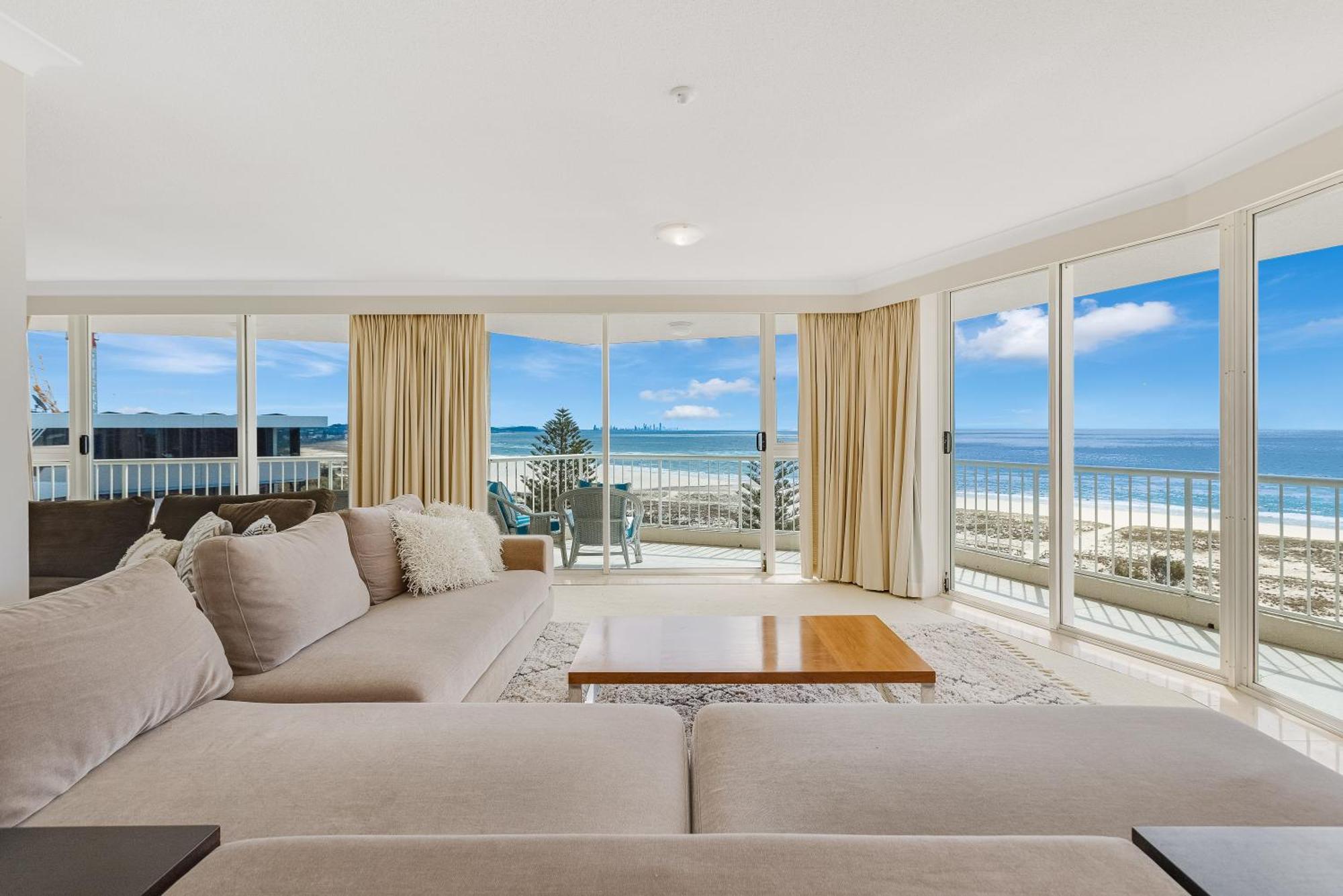 Meridian Tower Kirra Beach Coolangatta Exterior photo