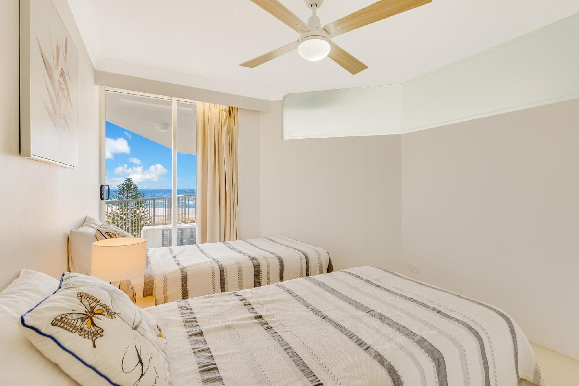Meridian Tower Kirra Beach Coolangatta Exterior photo