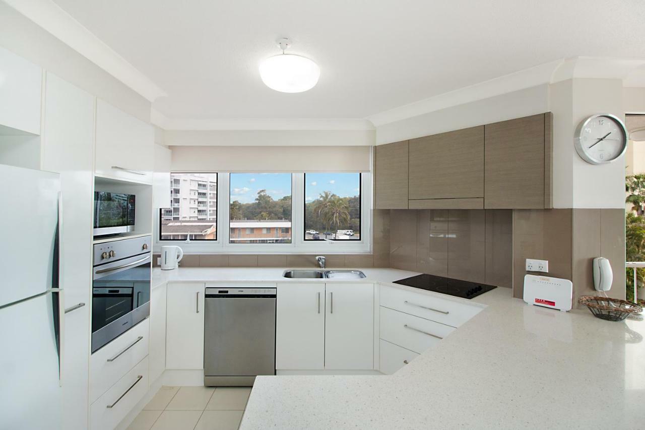 Meridian Tower Kirra Beach Coolangatta Exterior photo